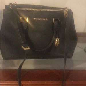 Very good condition Michael Kors purse